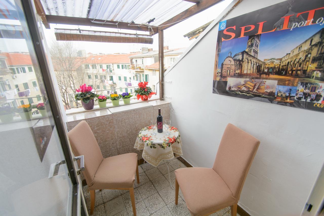 Apartment Oaza Split Exterior photo